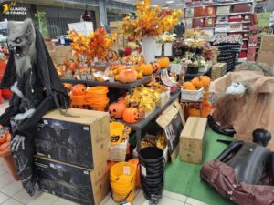Agrigento, la Finanza sequestra oltre 4.400 articoli per la festività di Halloween.